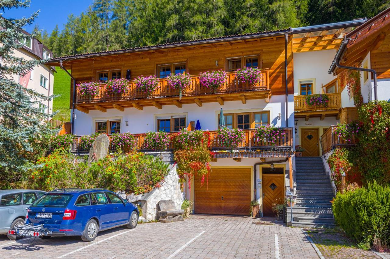 Appartamenti Sonnenuhr Sexten Buitenkant foto